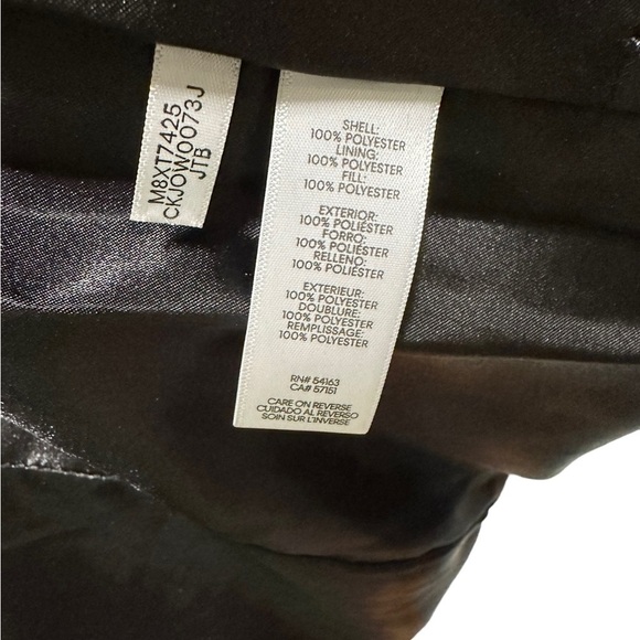 🌸 2/$25 Calvin Klein Black Logo Puffer Vest with Pockets - Picture 4 of 7